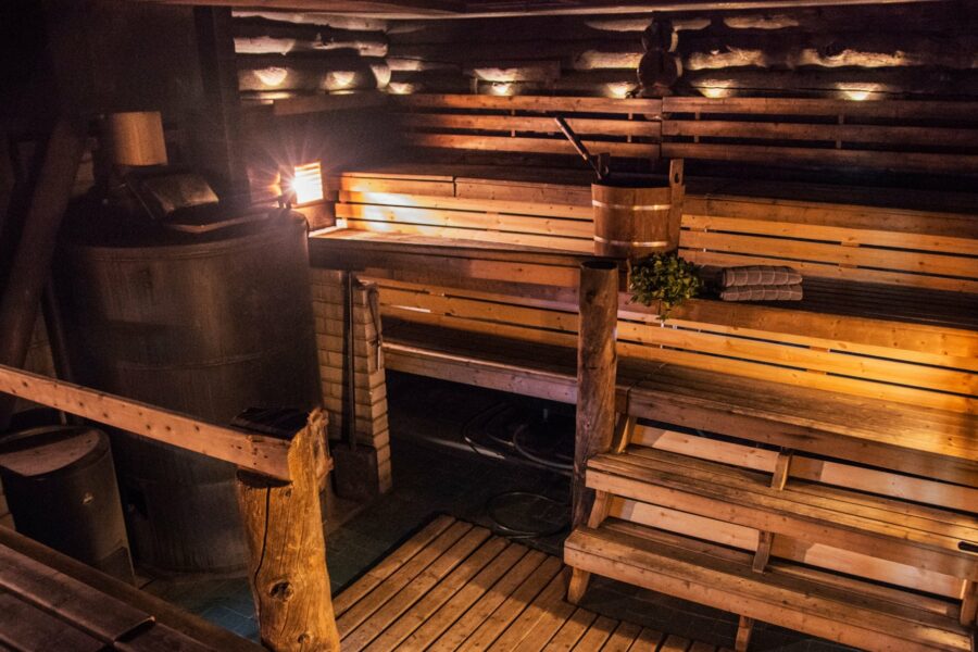 Tunnelmallinen sauna